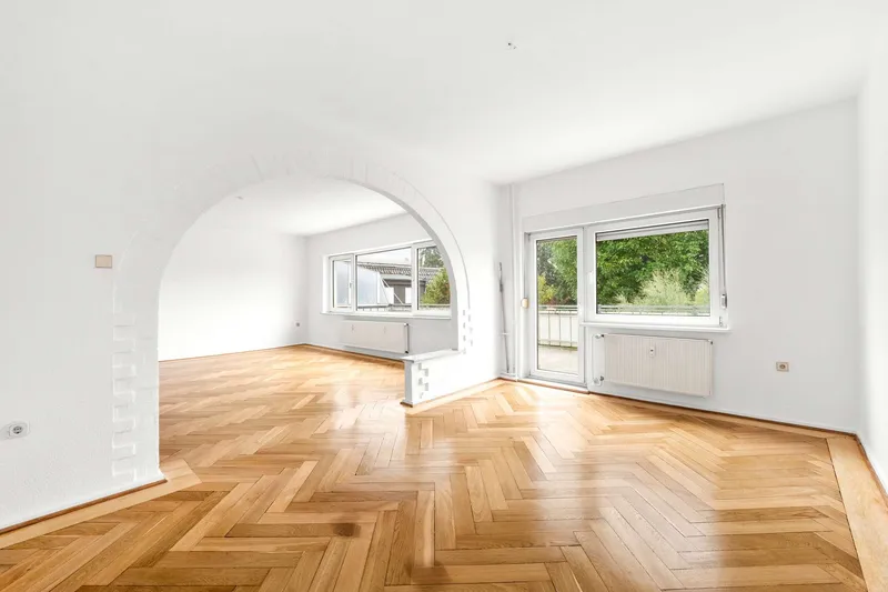 Kaminzauber in Lichtenrade: Renovierte 3-Zimmer-Wohnung mit großem Balkon — photo 1